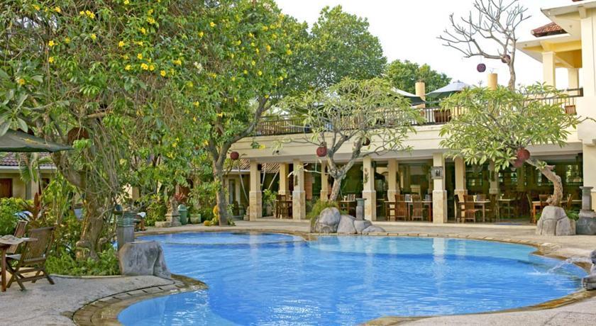 Oyo 2334 Melka Excelsior Hotel ซีงาราจา ภายนอก รูปภาพ