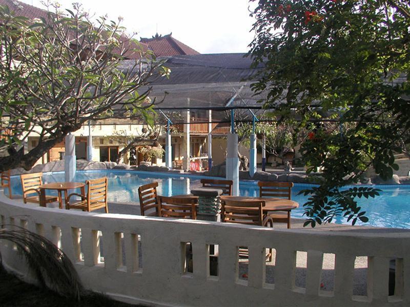 Oyo 2334 Melka Excelsior Hotel ซีงาราจา ภายนอก รูปภาพ