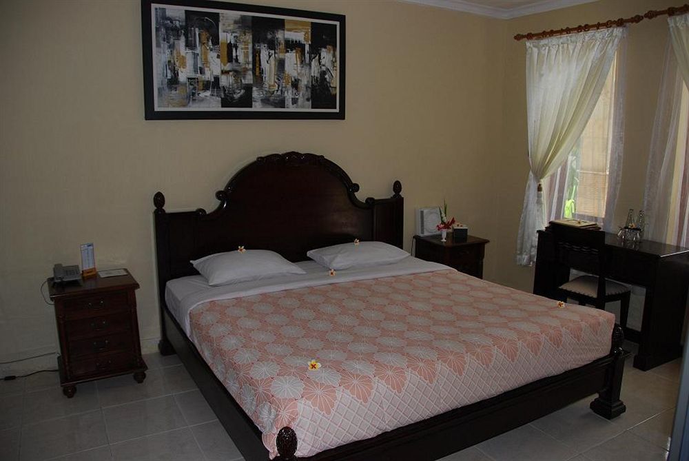 Oyo 2334 Melka Excelsior Hotel ซีงาราจา ภายนอก รูปภาพ