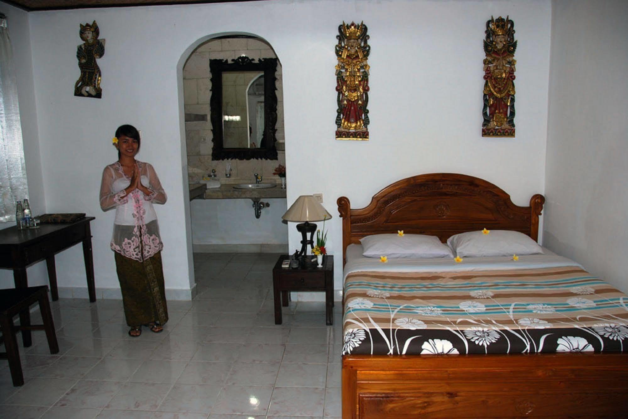 Oyo 2334 Melka Excelsior Hotel ซีงาราจา ภายนอก รูปภาพ