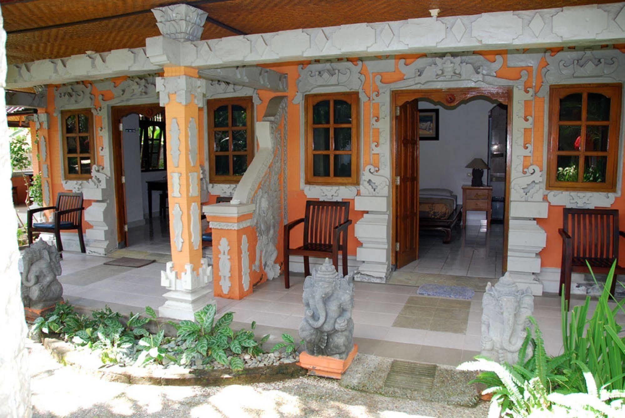 Oyo 2334 Melka Excelsior Hotel ซีงาราจา ภายนอก รูปภาพ