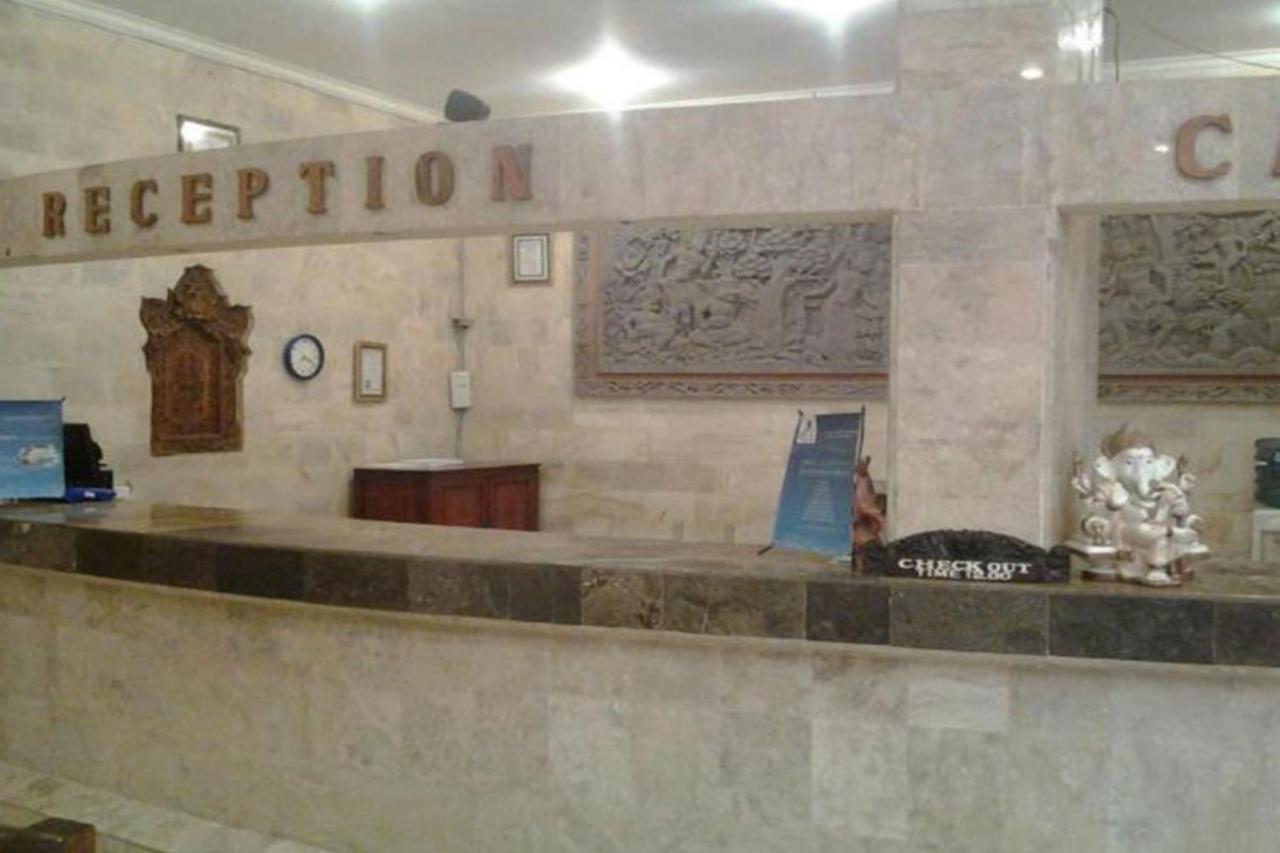 Oyo 2334 Melka Excelsior Hotel ซีงาราจา ภายนอก รูปภาพ